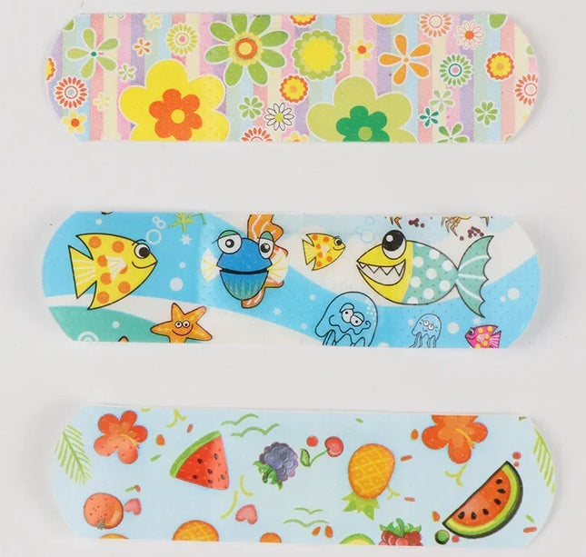Kids Adhesive Bandages – 100pcs Cute Cartoon Waterproof Medical Strips for Children