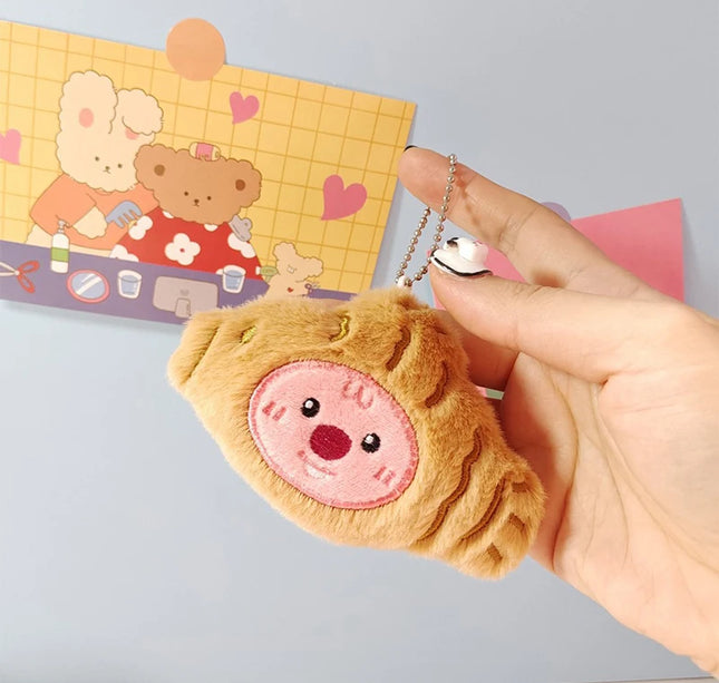 Capybara Plush Keychain – Soft Stuffed Cartoon Doll with Star Squeak Toy for Bag, Backpack & Car Pendant